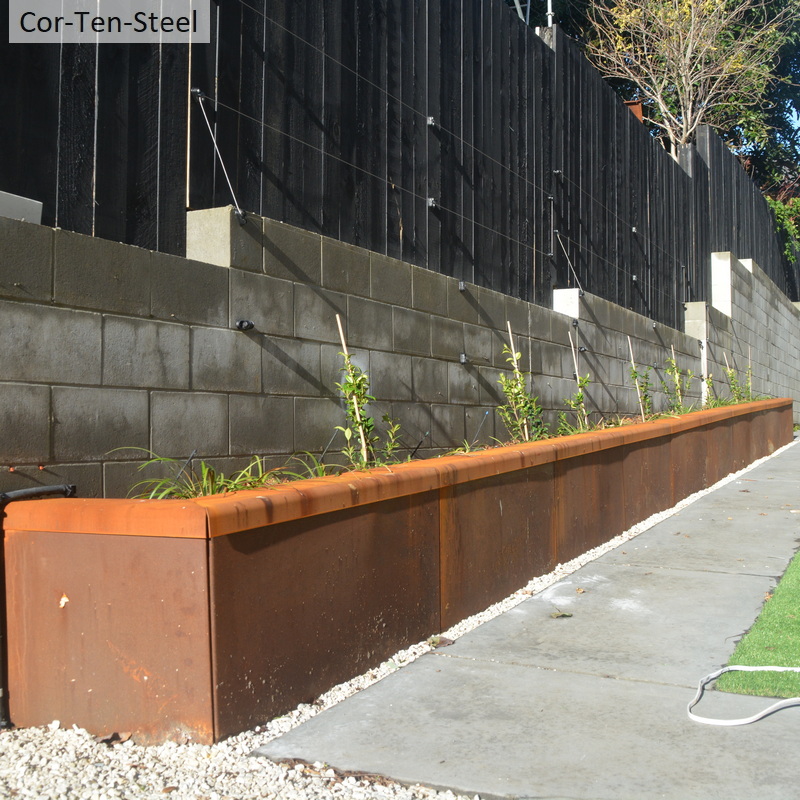 corten planter with capping