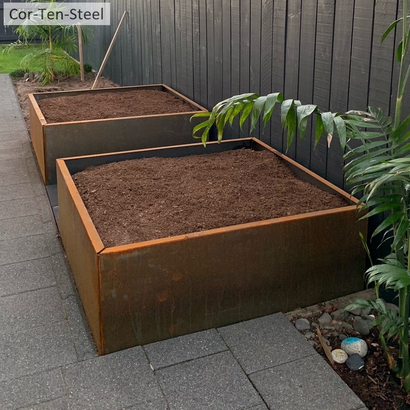 corten planter using 4 straight panels