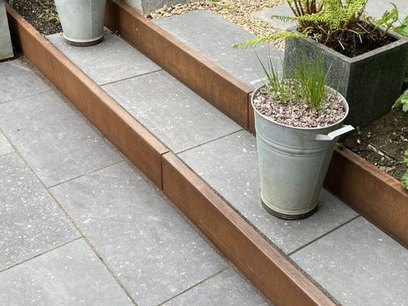 Flat Top 1.5" corten step risers
